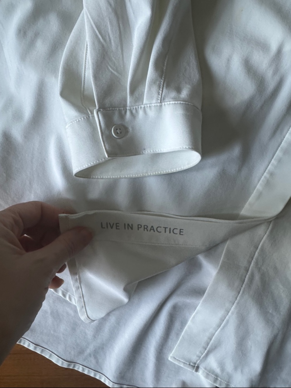Lululemon In The Moment White Long Sleeve Button Down Shirt - Picture 8 of 9